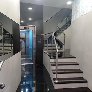 Apartment Amplio, Luminoso Y Moderno Cerca Del Casco Viejo, Bilbao